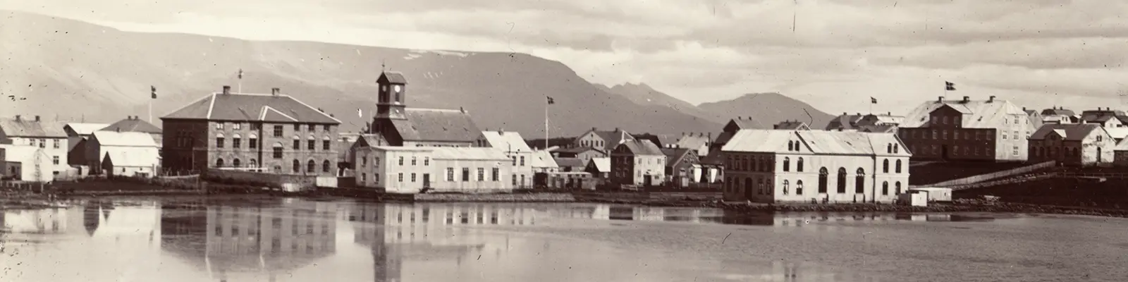 Reykjavík from the Tjörn